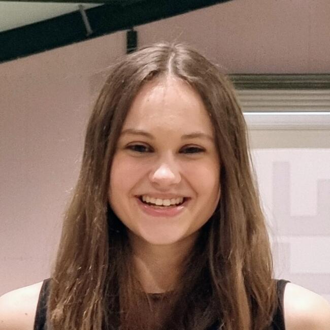 Babysitter in Newbury: Shelley