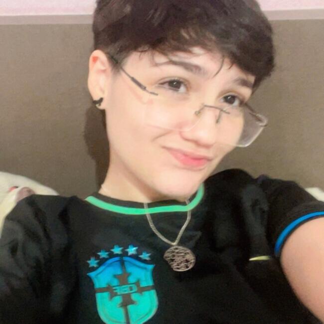 Babysitter in Cuiabá: Helena