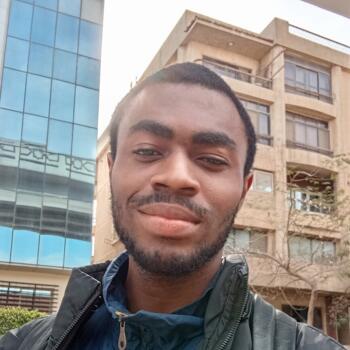 Nanny in Cairo: Ifechi