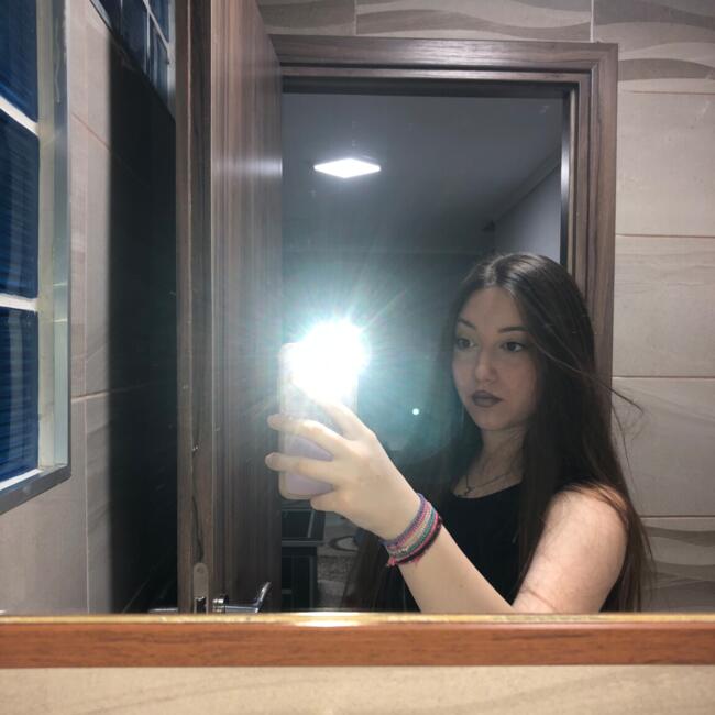 Babysitter in Chaïdári: Νικολετα