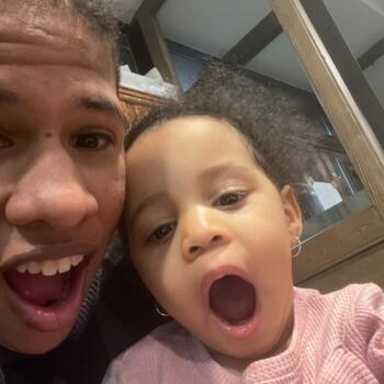 Babysitter a Aosta: Yael