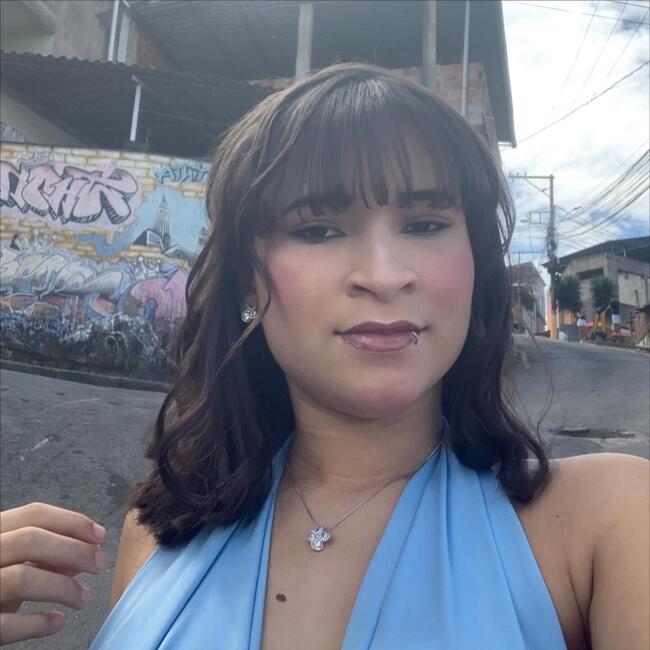 Babá em Coronel Fabriciano: Isabelly