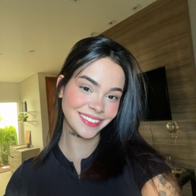 Babysitter in Cuiabá: Mariany