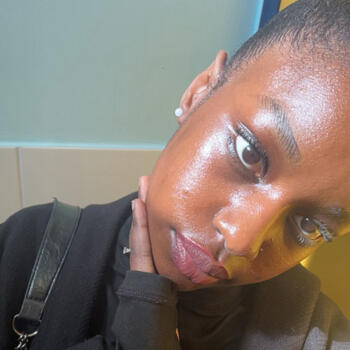 Babysitter in Brüssel: Oumou