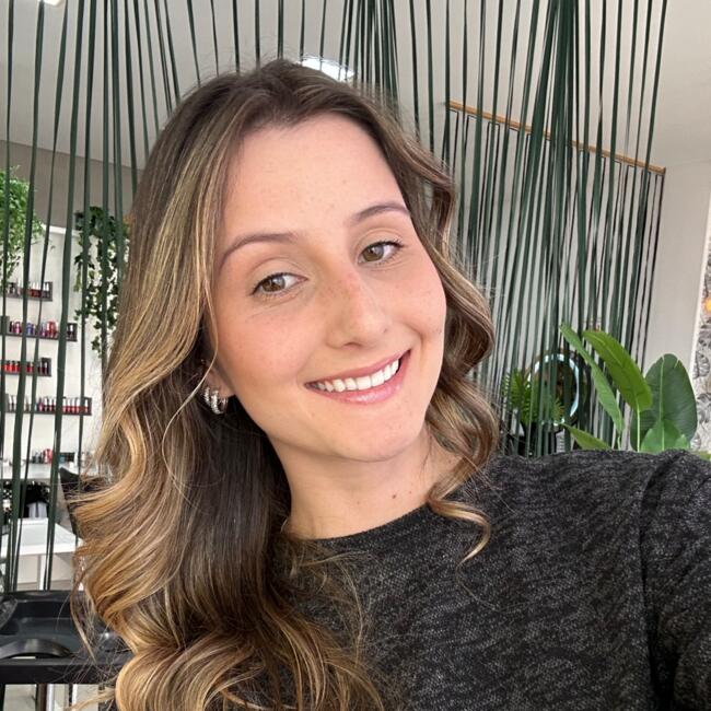 Babysitter in Tubarão: Julia