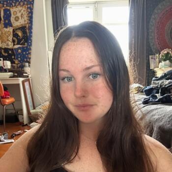 Babysitter in Christchurch: Olivia