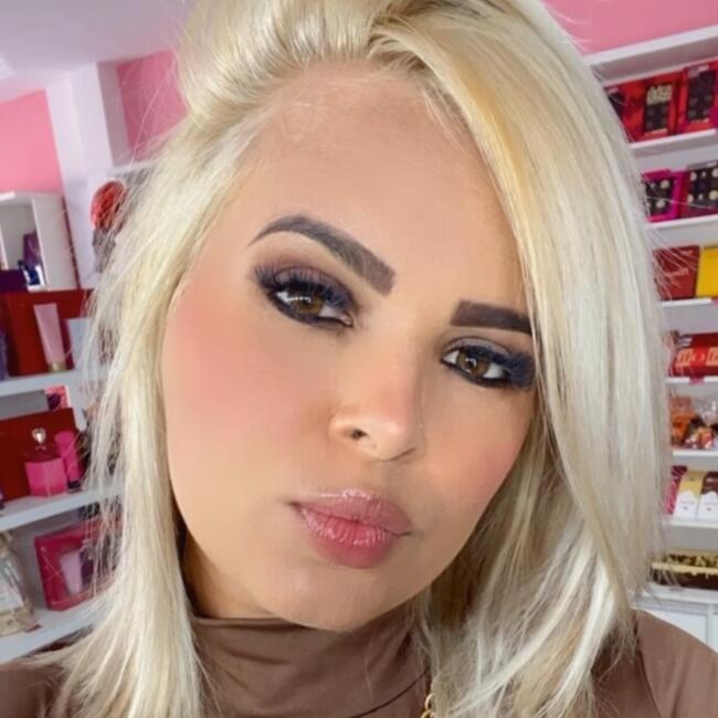 Babysitting job in Itaperuna: Samara