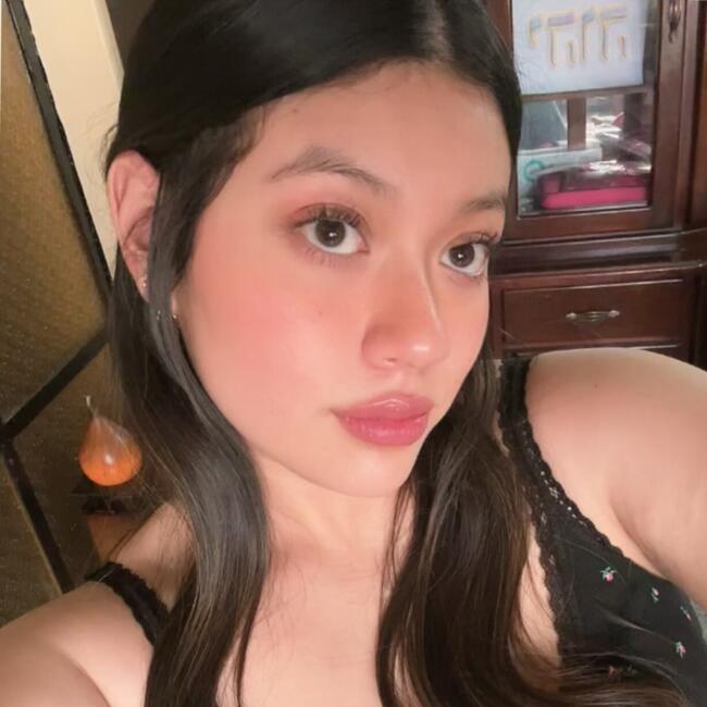 Babysitter in Quito: Valentina