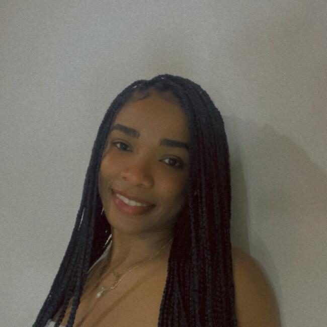 Babysitter in Palmira: Angie lorena