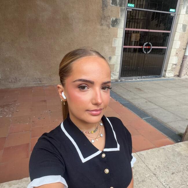 Babysitter in Angers: Maelia