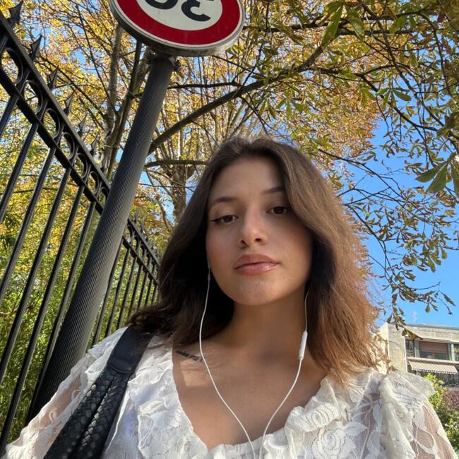 Babysitter in Asnières-sur-Seine: Beatriz