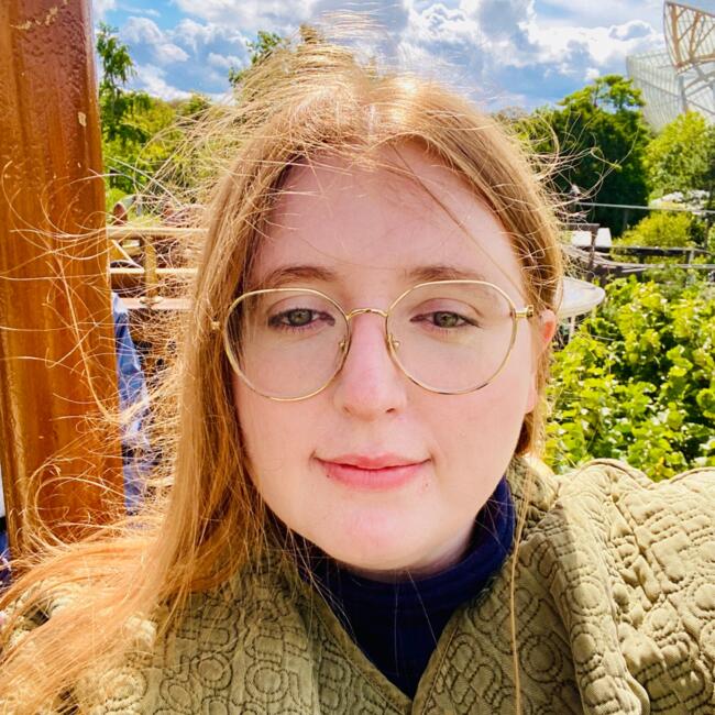 Babysitter in Puteaux: Astrid