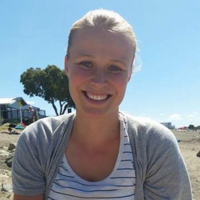 Babysitter in Napier City: Bonnie