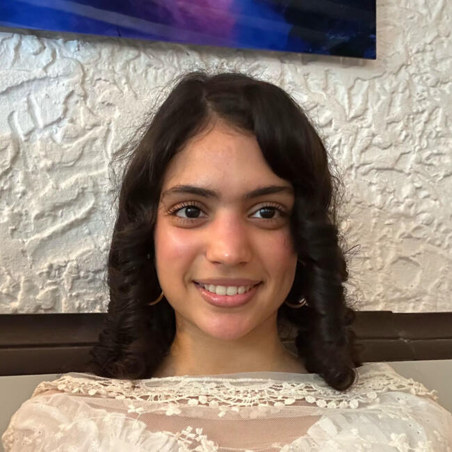 Babysitter in Nice: Yasmine