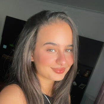 Babysitter in Almada: Maria