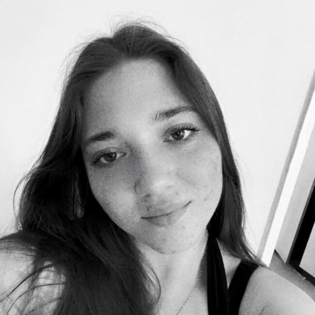Babysitter in Szeged: Dorina