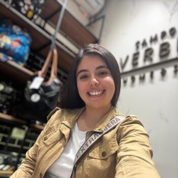 Babysitter in Pilar: Yanina