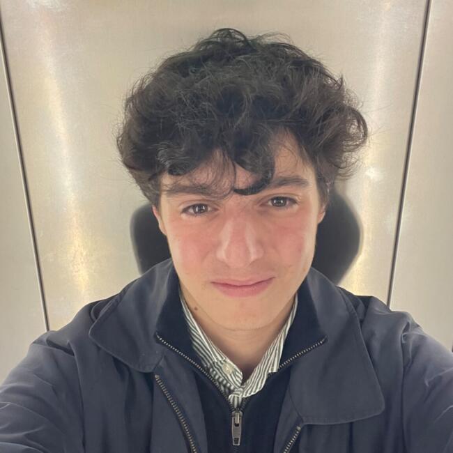 Babysitter em Algés: Rafael