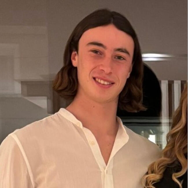 Babysitter in Biarritz: Louis Baptiste