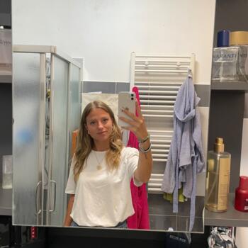 Babysitter a Bra: Sara