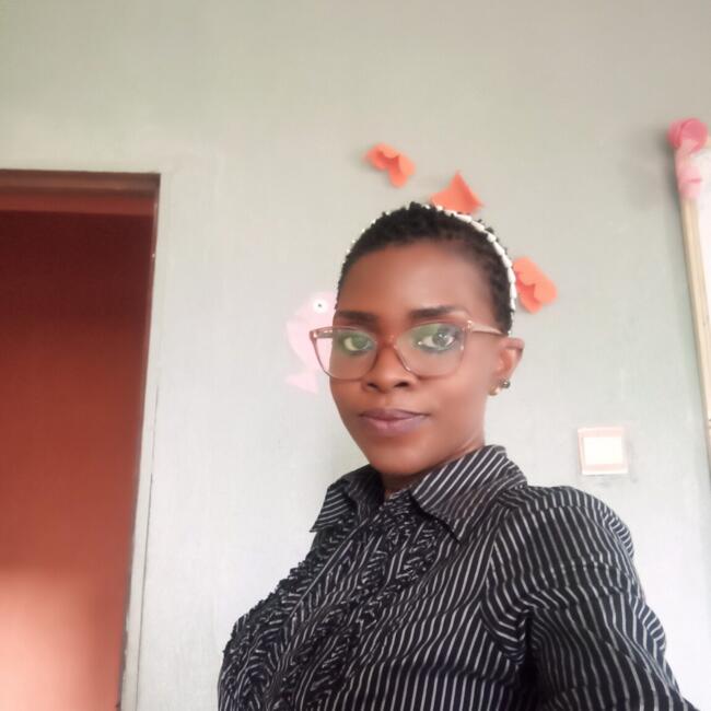 Babysitter in Lagos: Helen