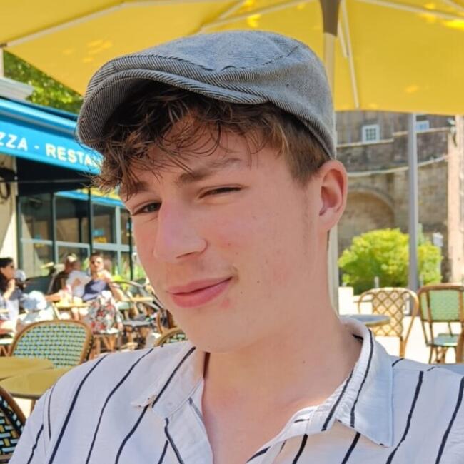 Babysitter in Auvers-sur-Oise: Evan