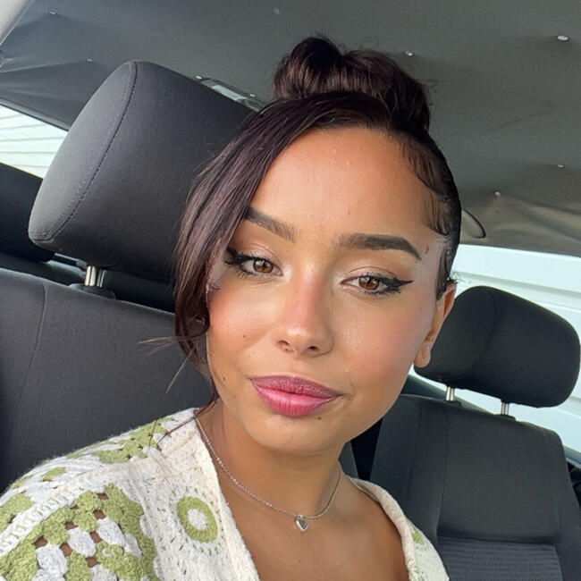 Babysitter in La Charité-sur-Loire: Assia