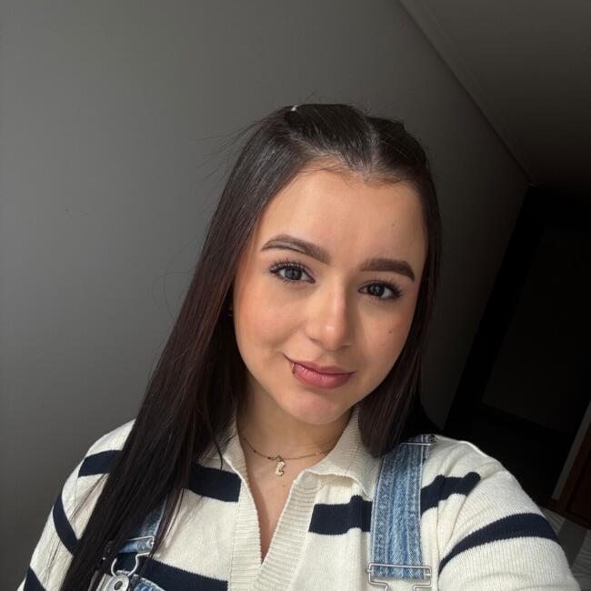 Babysitter in Valencia: Isabela