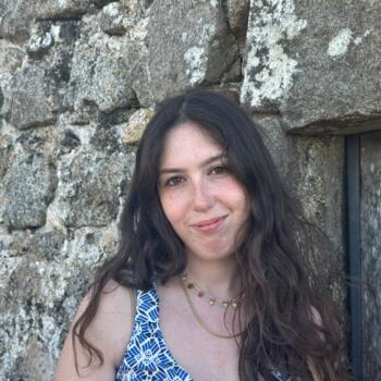 Babysitter in Portela (Oeiras): Nicole