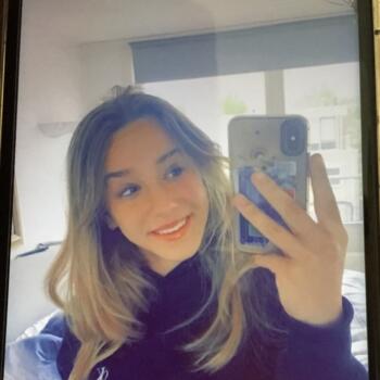 Babysitter in Leiden: Vienne