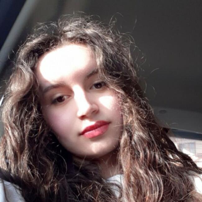 Babysitter in Bourg-Saint-Maurice: Stella