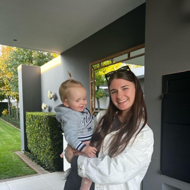 Babysitter in Johannesburg: Hana
