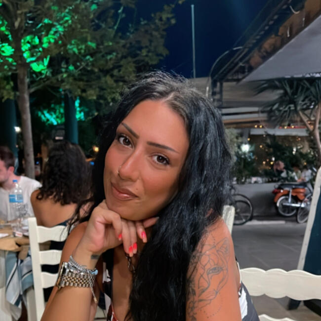 Babysitter στην περιοχή Μαρούσι: Έλενα