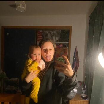 Babysitter in Greymouth: Shiloh