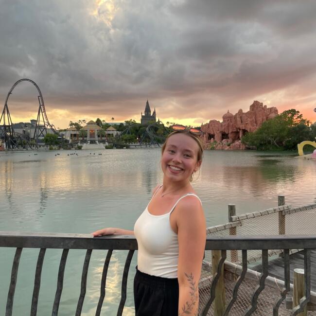 Babysitter in Trois-Rivières: Elizabeth