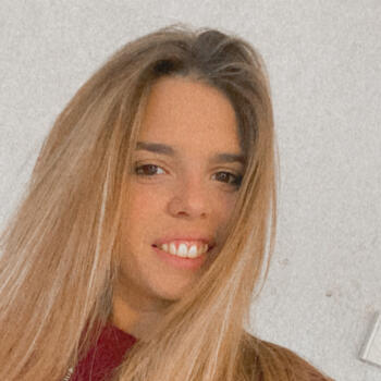 Babysitter στην πόλη Γλυφάδα: Αμαλια
