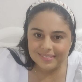 Babysitter in Fortaleza: Adriana
