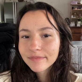 Babysitter in Donnezac: Louna