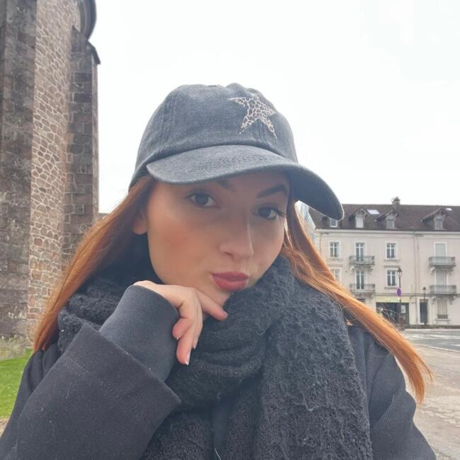 Babysitter in Gérardmer: Lucy