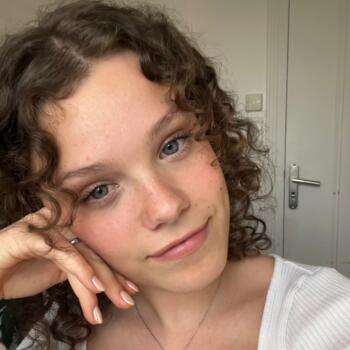 Babysitter Craponne: Claire-Elise