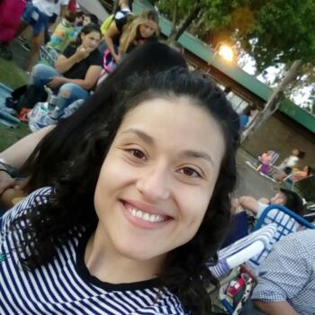 Niñera en San Nicolás de los Arroyos: Yamila