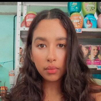 Babysitter Maceió: Livia