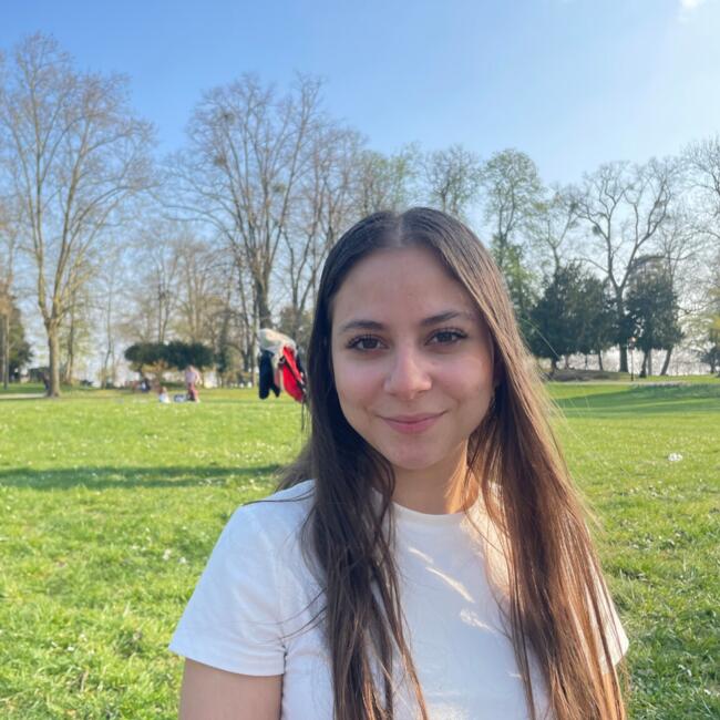 Babysitter in Conflans-Sainte-Honorine: Kenza