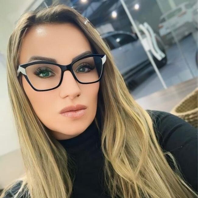 Babysitter in Curitiba: Ozane