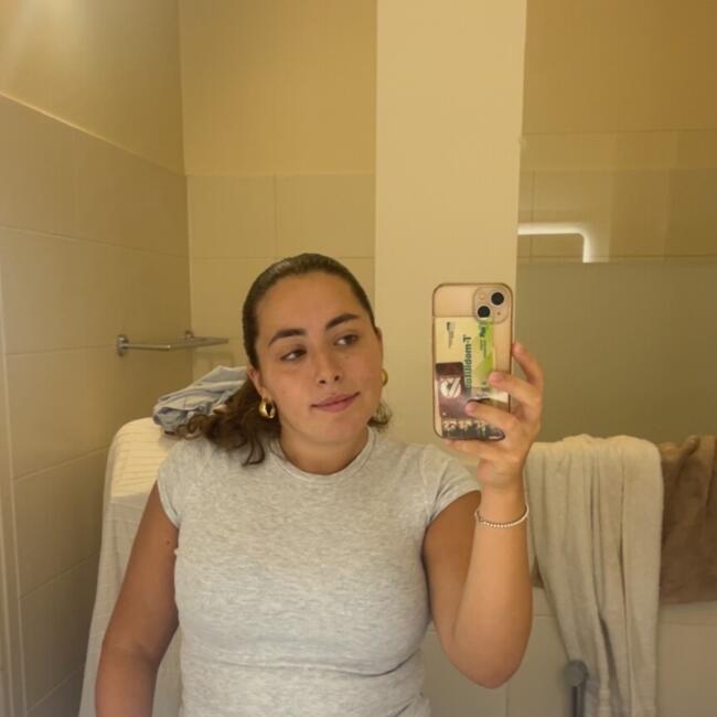 Babysitter in Neuilly-sur-Seine: Camille