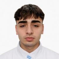 Tomás