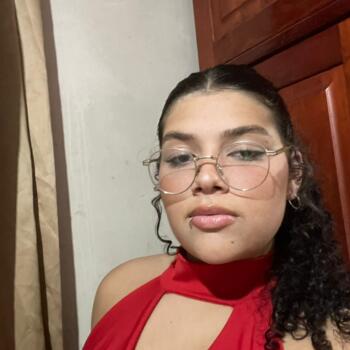 Babysitter in Colombo: Maria Eduarda