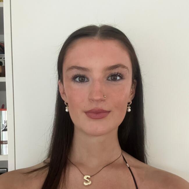 Babysitter in Edinburgh: Sinead