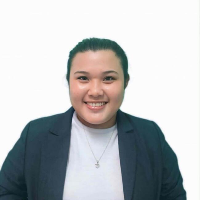 Babysitter in Dubai: Angelie Marie