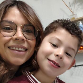 Familia Paterna: Gina